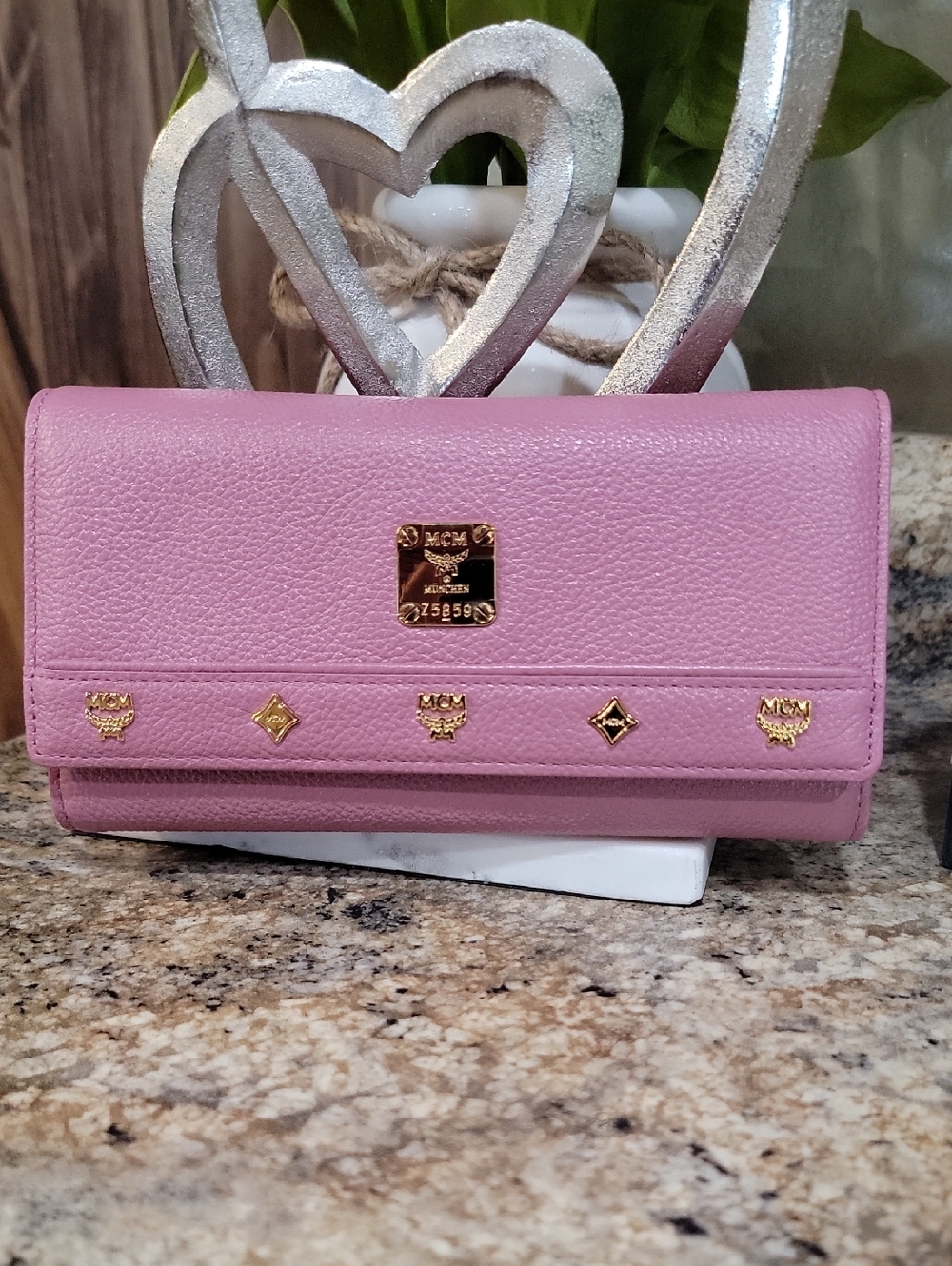 MCM NWOT Pink Wallet with Gold Accents FULL INCLUSSION - Picture 2 of 11